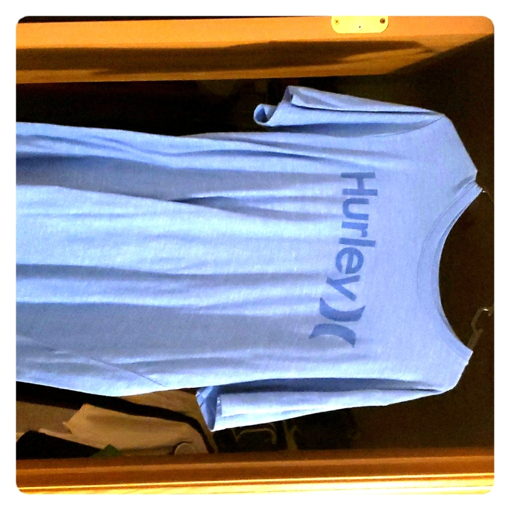 Mens buckle exclusive hurley T